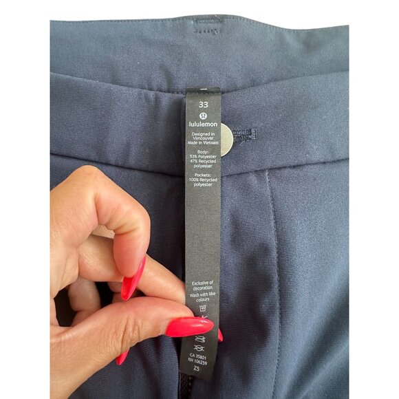 LULULEMON Men's Navy Blue Flat front Casual Shorts Size 33 - Picture 5 of 8